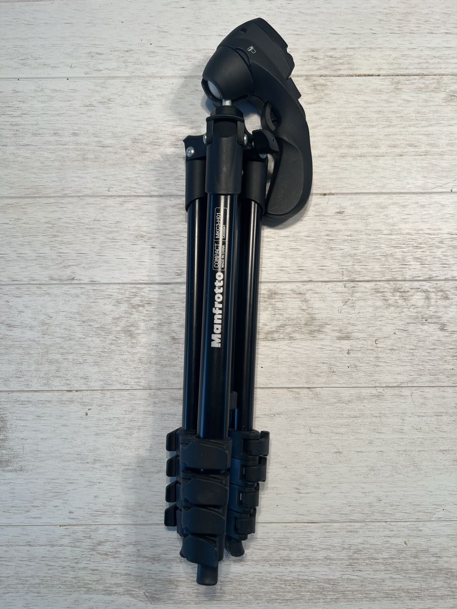Manfrotto Stative & Stativköpfe: Manfrotto Mkc3-H01 Stativ – Gebraucht aus Huttwil von luk_9tdh 1