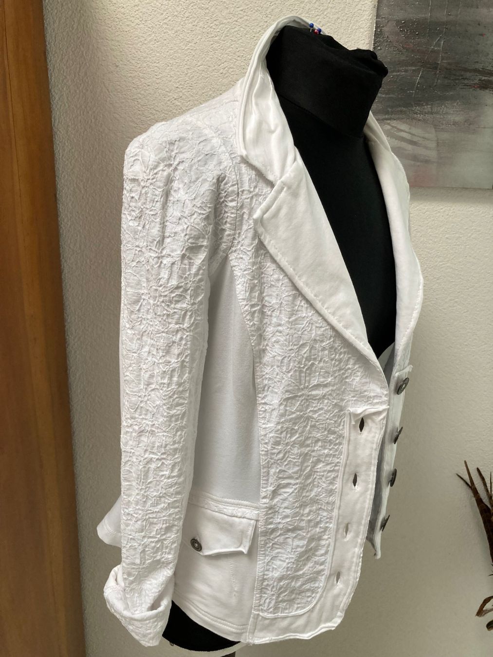 Giacche: Blazer elegant, weiss Gr. S, schönes Muster. – Usato da Glattpark (Opfikon) venduto da Pangie 4