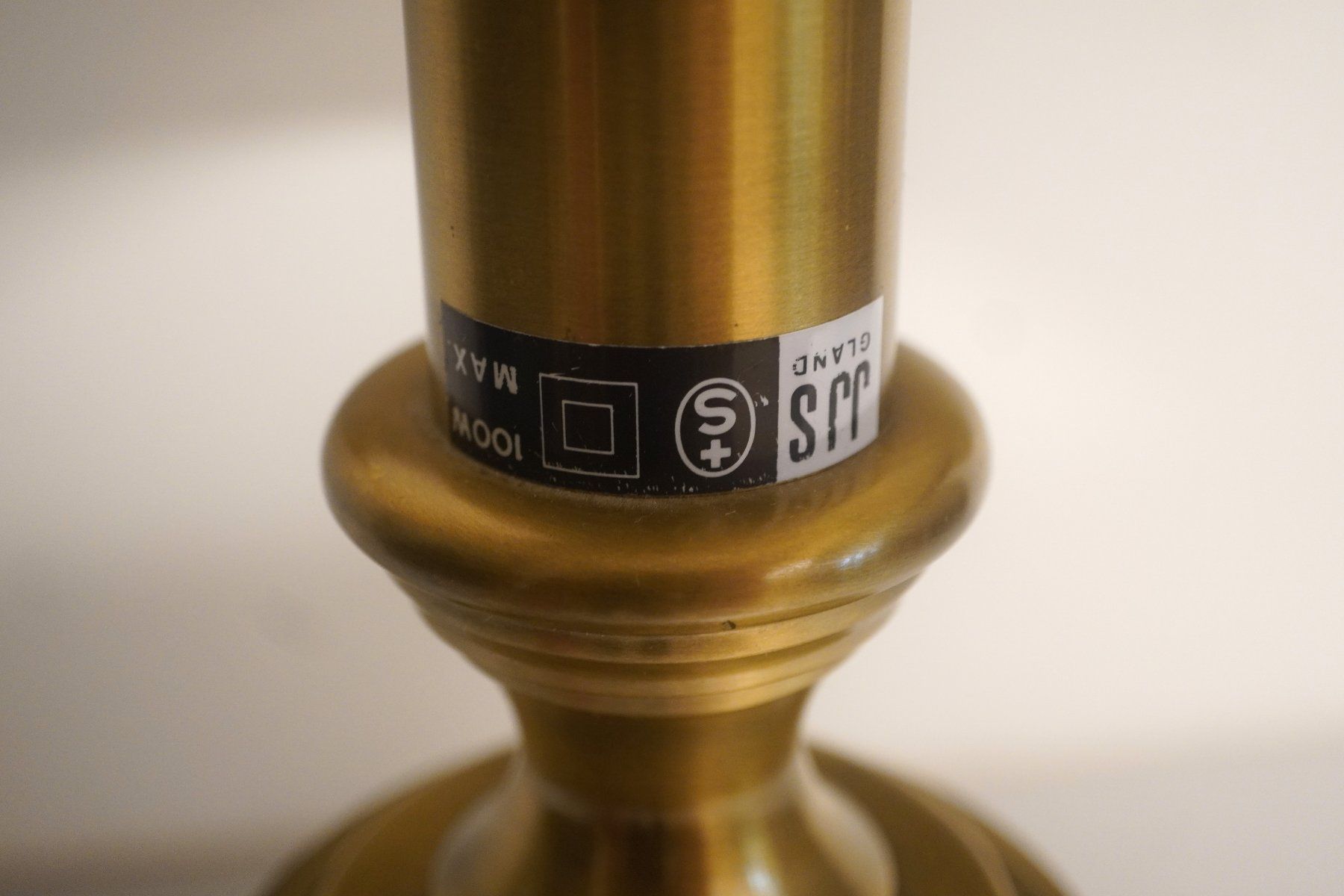 Lampen: Vintage Tischlampe mit massivem Messingfuss MA163 – Gebraucht aus Basel von B.W.B. 7