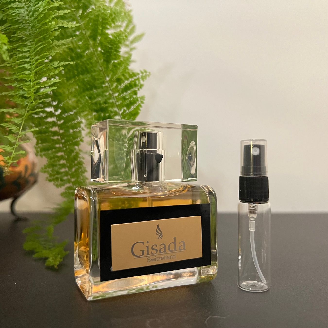 Gisada Parfums & Eau de Toilette: Gisada Uomo 5ml Tester – Neuf (Voir description) à Hüttikon par Yatzu