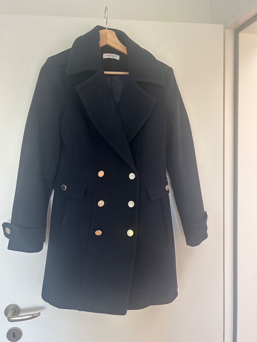 Morgan Mäntel: Morgan Mantel (New) – Gebraucht aus Fällanden von mar_v6pd