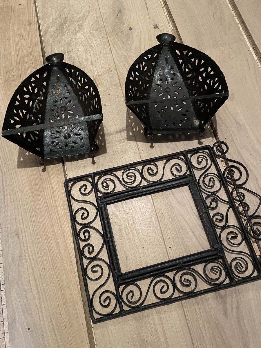 Tutte le decorazioni: Ensemble 2 lanternes et 1 cadre en fer forgé style oriental – Usato da Uitikon Waldegg venduto da sch_68vz