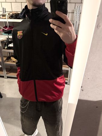 vintage nike barcelona trackjacket black/red 