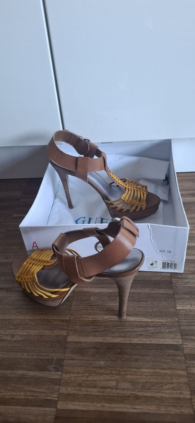 Guess Damenschuhe: Highheel GUESS Gr. 37.5 – Gebraucht aus Schellenberg von alainad 2