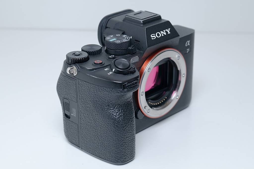 Sony Kamera: Sony a7 iv – Gebraucht aus Genève von con_v22j 1