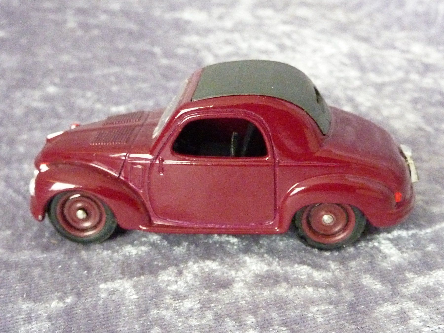 Fiat Modellini d'auto: Fiat Topolino C  rot 1:43 – Usato da Dürrenäsch venduto da modellautos4you 1