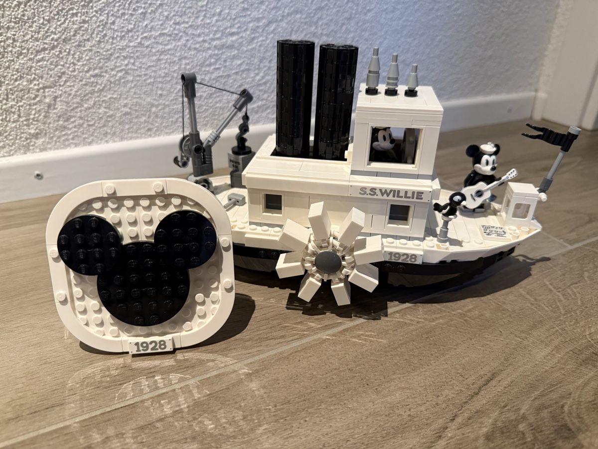 Lego Kit di costruzioni: Lego Dampfschiff / Steamboat Willie – Nuovo (secondo la descrizione) da Oberglatt ZH venduto da Weeman007