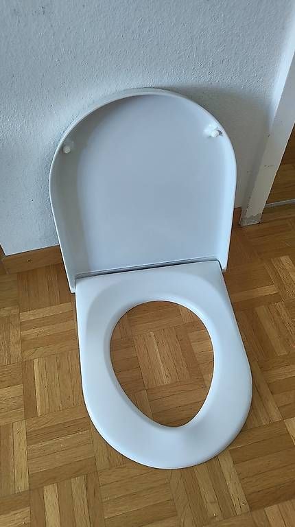 WC: Duravit WC-Ring / Starck 2 – Usato da Bern venduto da brueggu 2