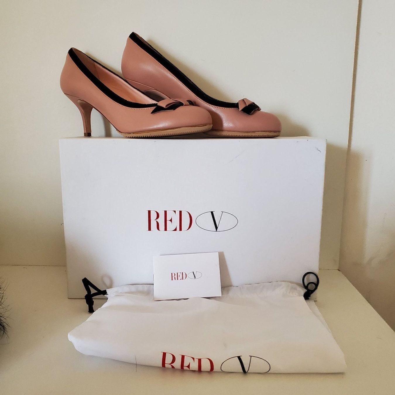Valentino Damenschuhe: RED Valentino  Gr. 38 Farbe Nude – Gebraucht aus Binningen von lieblingsstyle 7
