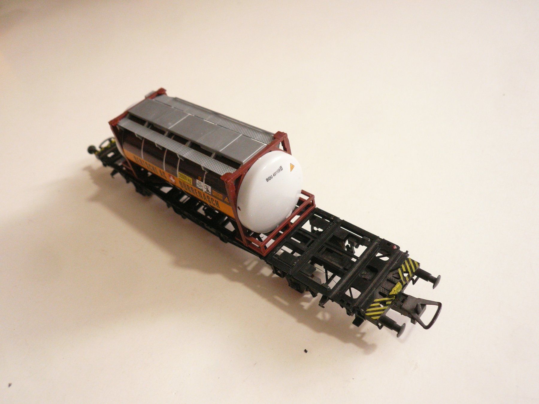 Modellini di ferrovie: RÖWA H0 DC RUNGENWAGEN MIT BÄRTSCHI CONTAINER – Usato da Pfaffnau venduto da nolff 4