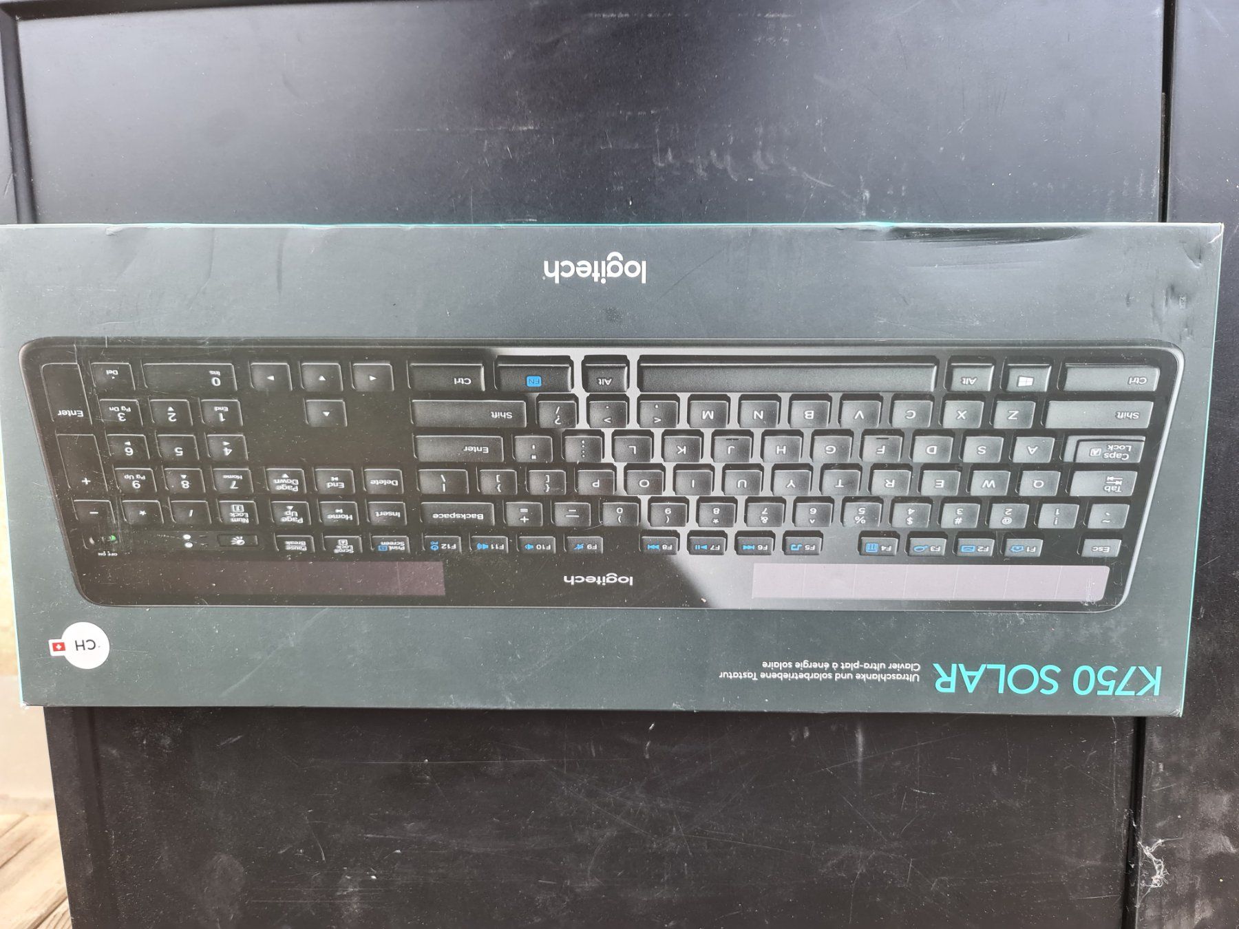 Logitech Tastiere: Logitech K750 SOLAR Tastatur Neu – Nuovo e nell'imballaggio originale da Niederlenz venduto da DaveDasWahnsinn 3