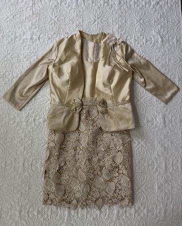 Cocktailkleid mit Jäckli, Gr. M, NEU!