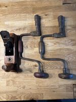 Hobel mit 2 Handbohrmaschinen, antikes Werkzeug, gebraucht