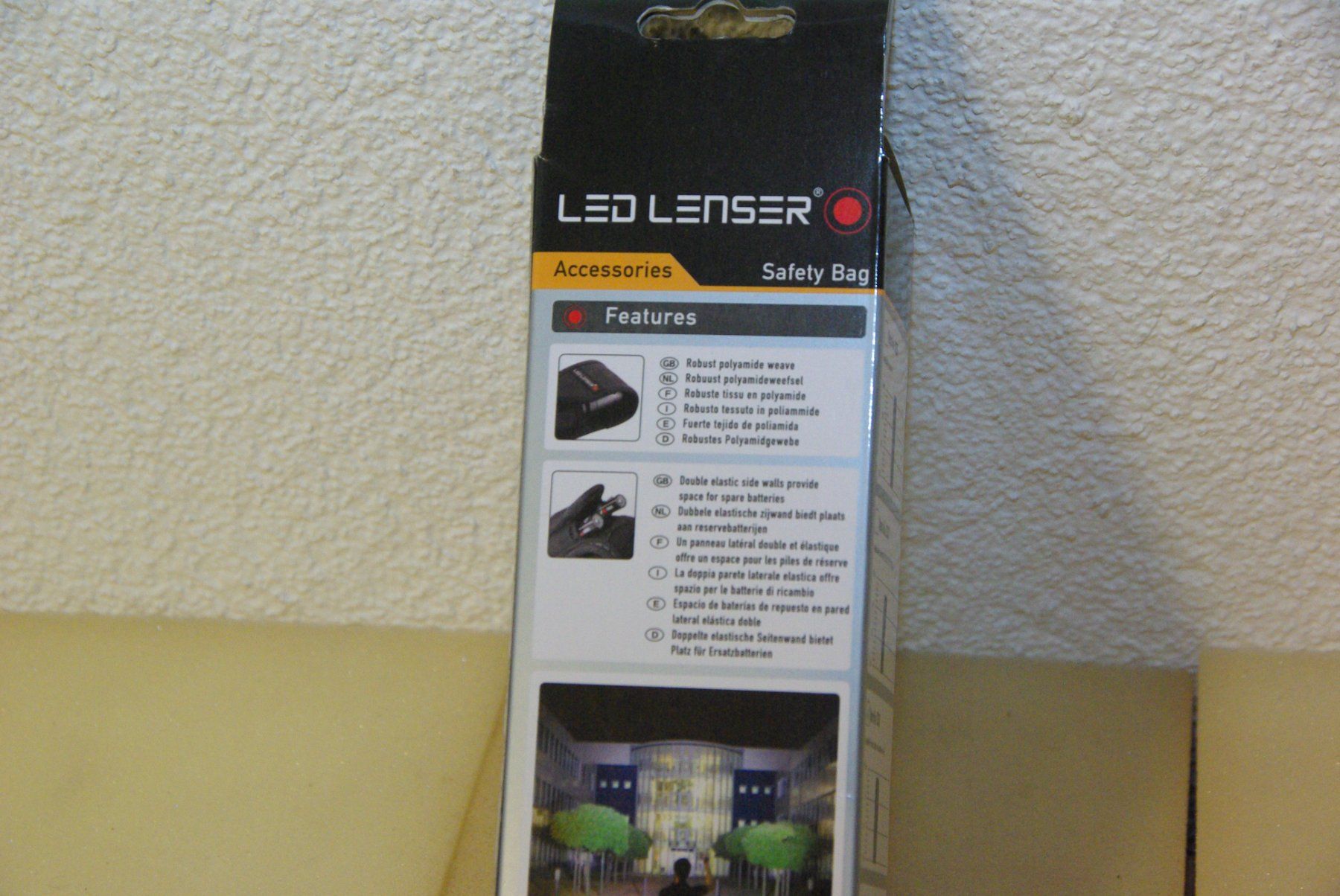 Ledlenser Lampade: Led Lenser Gürteltasche für LED Lampen – Nuovo e nell'imballaggio originale da Herisau venduto da Cevianer1844 2
