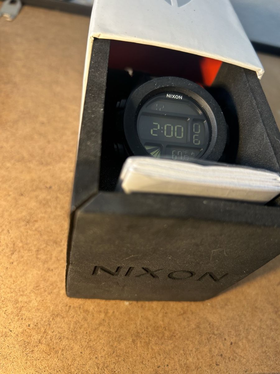 Nixon Orologi: digitale Männer-Uhr NIXON Unit – Usato da La Chaux-de-Fonds venduto da jacq_LaTsch0 3