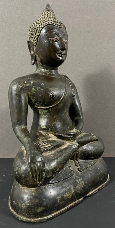Alter Thai Bronze Buddha mit dunkel grüner Alterspatina | Kaufen auf ...