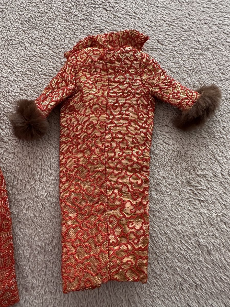 Bambole: Barbie Golden Elegance 1963 – Usato da Herbriggen venduto da Sehrazade 6