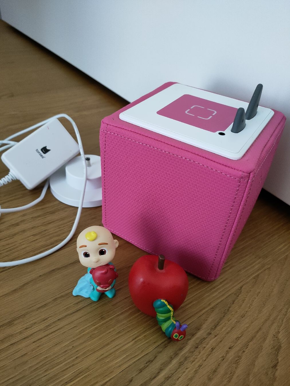 Tonies Giocattoli: Pinke Tonie Box mit Ladekabel – Usato da Steinhausen venduto da Rainbow19 4