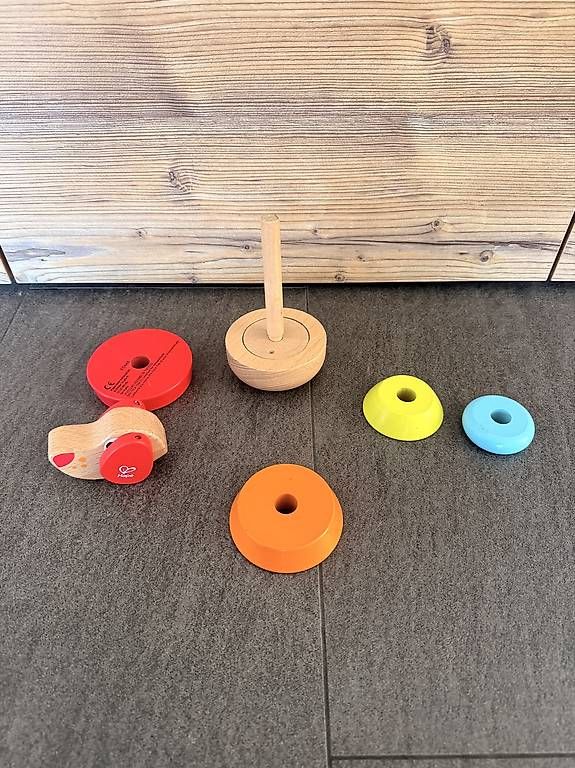 Spielzeuge: Stapelhund Pepe – Gebraucht aus Malters von LSPeace 1