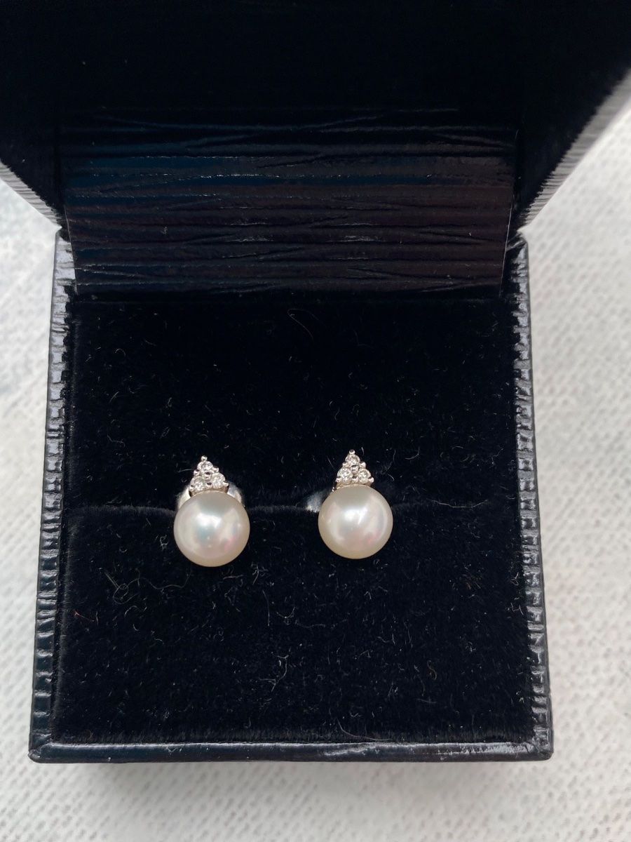 Orecchini pendenti & Orecchini a lobo: Echt-Perlen-Ohrstecker mit Diamanten, 18 K WG – Usato da Wettingen venduto da taloo