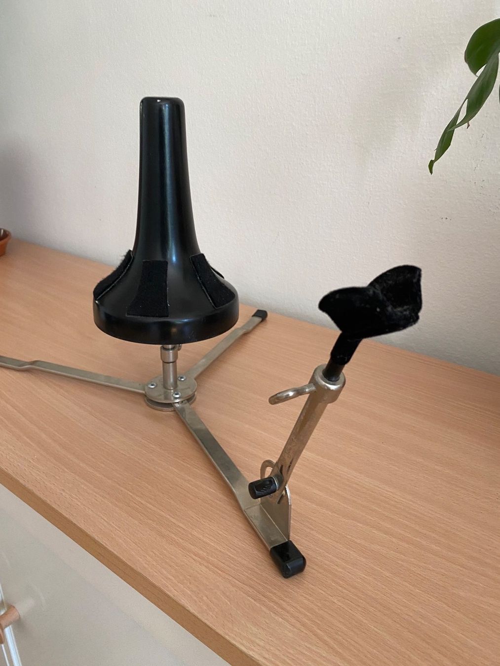 Altro in Decorazioni & Accessori: Waldhornständer – Usato da Luzern venduto da msl_7rrc