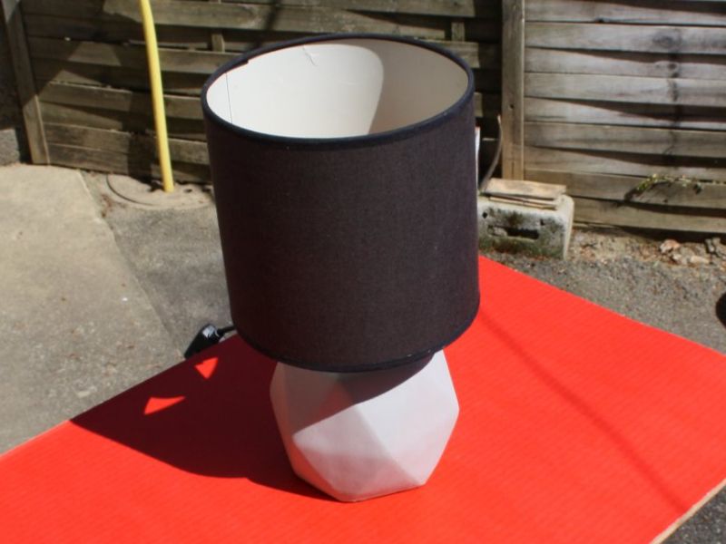 Lampade: TISCHLAMPE LAMPE – Usato da Wauwil venduto da Pneuedy