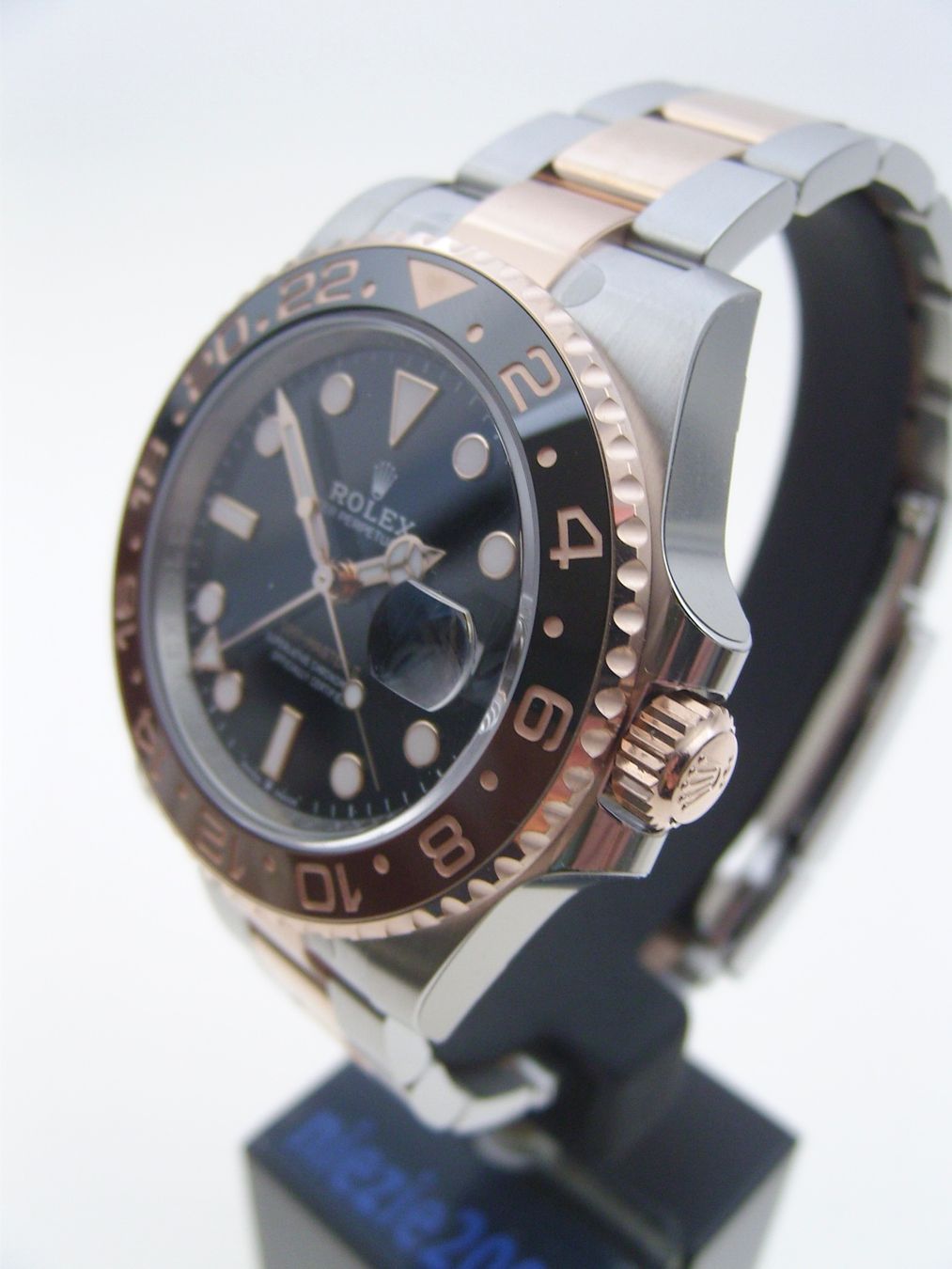 Rolex Uhren: Neue, ungetragene Rolex GMT-Master II Root Beer, im Full-Set – Neu und originalverpackt aus Mels von niezie2002 3