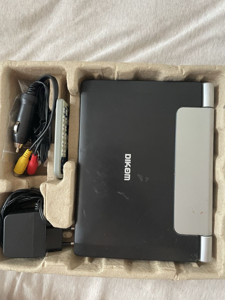 Televisori: Dikom portable DVD-LT070 7" LCD – Usato da Avenches venduto da Sissi_17 1