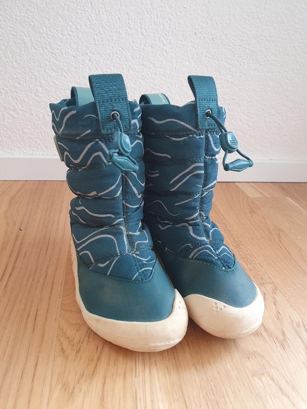 Vivobarefoot Chaussures garçon: Vivobarefoot tracker boot 25 – D'occasion à Reinach BL par kvi_dv2v