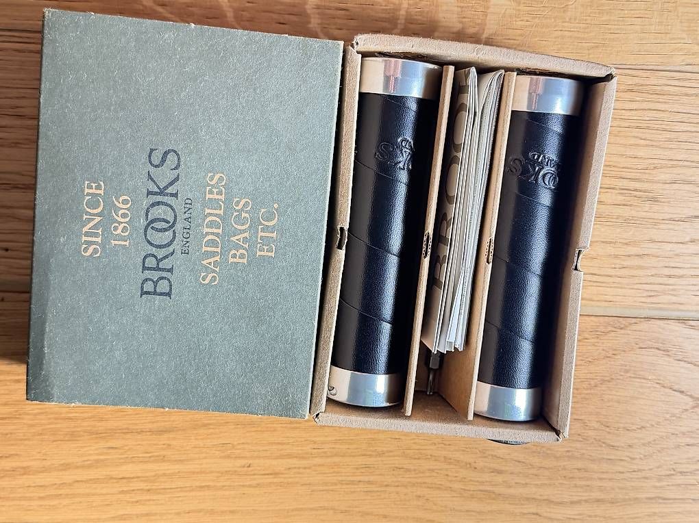 Brooks Pezzi di ricambio: New old stock, Brooks Slender Leder-Griffe – Nuovo (secondo la descrizione) da Cham venduto da MC_0605 1