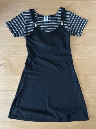 C & A Kleid mit Trägern Grösse 34/36 schwarz gestreift