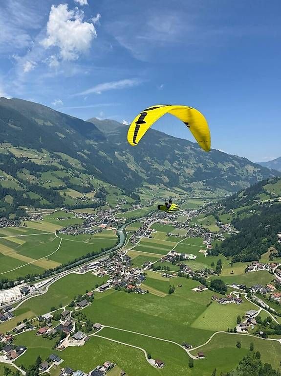 Sport dell'aria & Aquiloni: Ozone Delta 5 Gleitschirm – Usato da Sevelen venduto da huebflieger