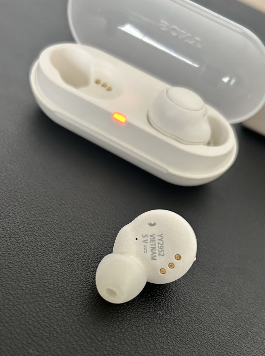 Sony Cuffie: Écouteurs sans fil Sony – Usato da Neuchâtel venduto da mey_gx5m 3