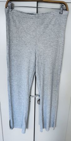 1/8 Damen Hose gerippt grau mit Seitenschlitz gr.L 