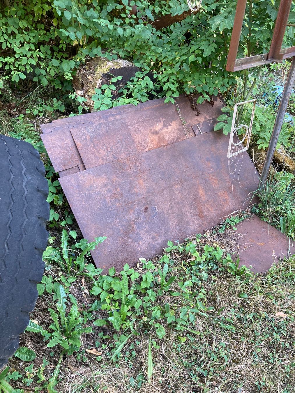 Servierplatten: Stahlplatten – Gebraucht aus Oberlunkhofen von smaug03 1