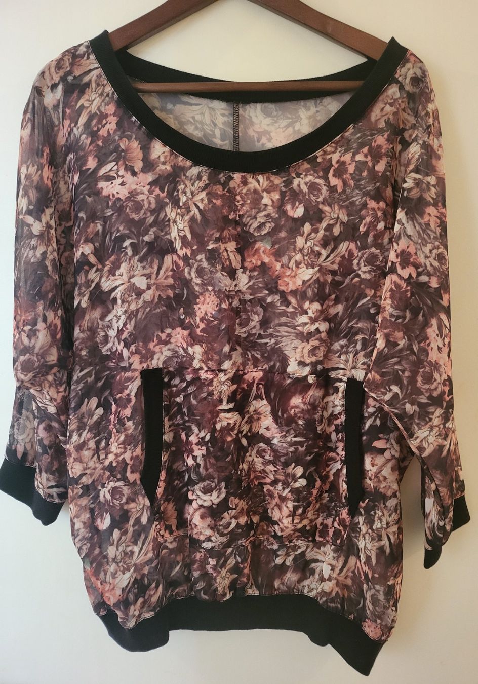 Camicette: Schöne Vintage Bluse – Usato da Basel venduto da sci_67ms