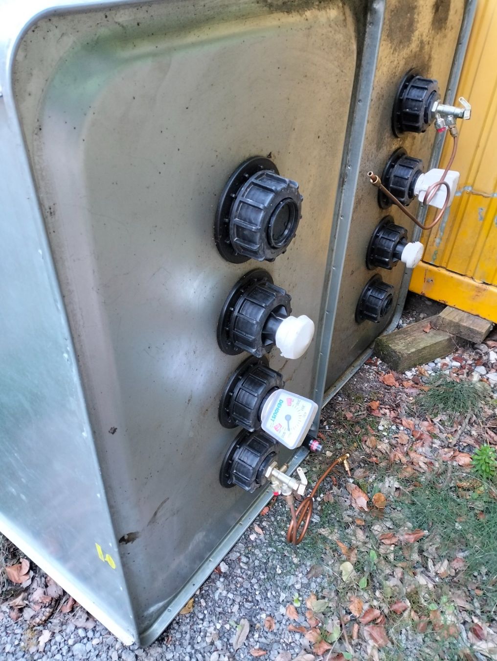 Riscaldamento: Heizöltank 1000l 2stück – Usato da Thayngen venduto da ppl_fm7v 1