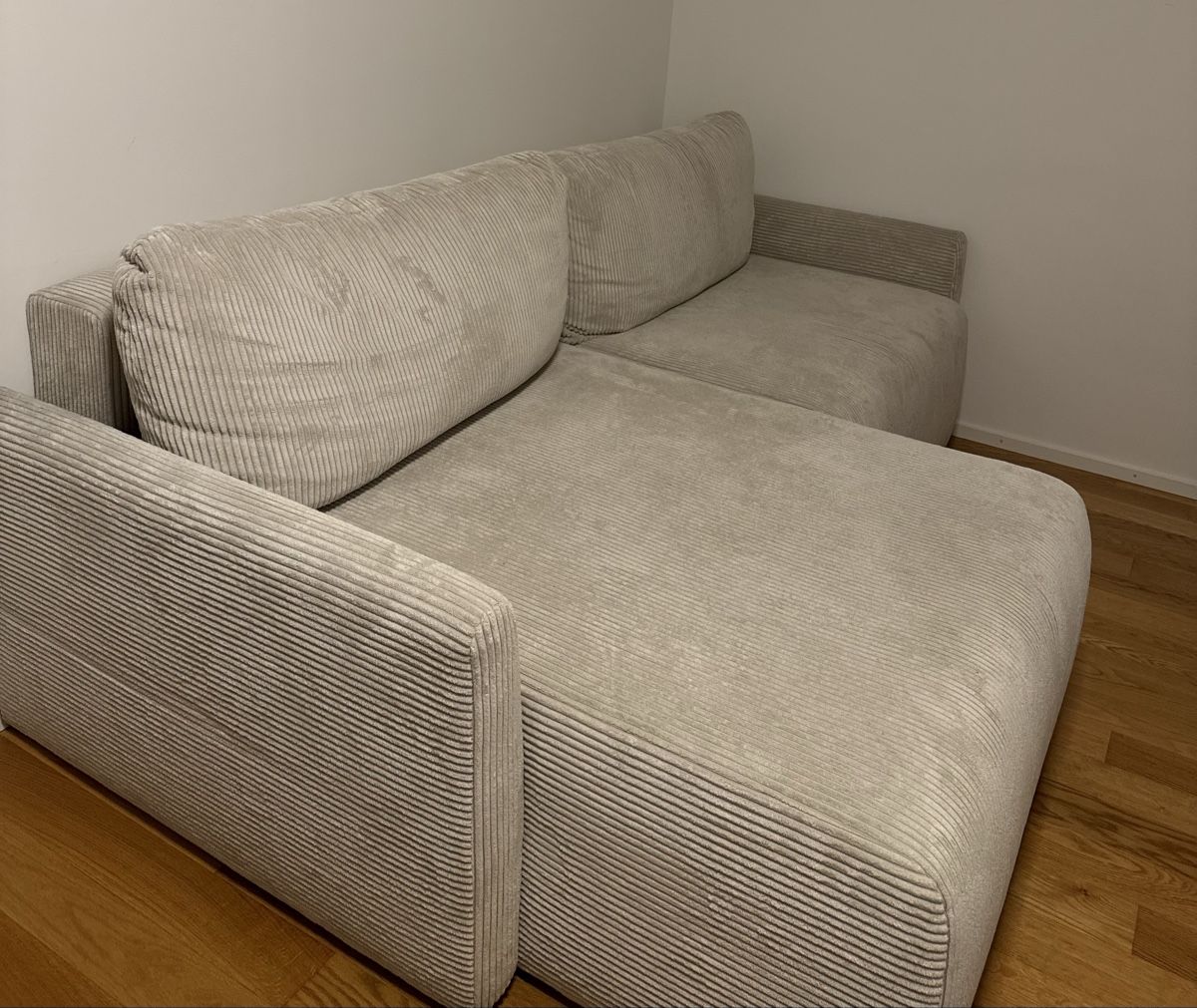 Sofas: Beiges Cord Schlafsofa – Neu (gemäss Beschreibung) aus Winterthur von ste_5vfj 3