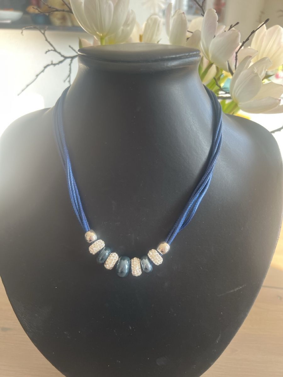 Ketten: Elegante blaue Halskette mit Schmucksteinen – Neu (gemäss Beschreibung) aus Seon von Sunny-Schmuck78