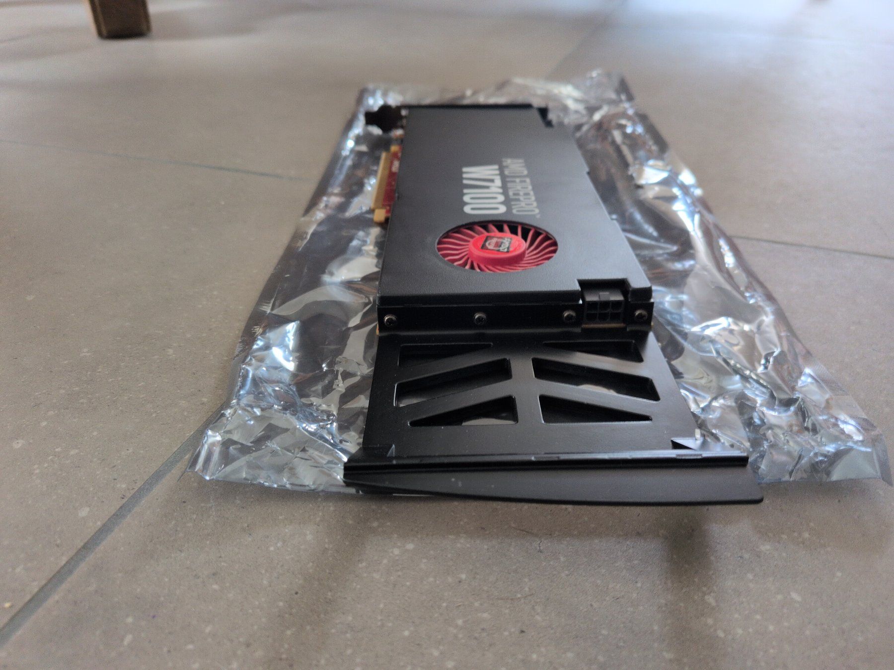Amd Schede grafiche: AMD FIREPRO W7100 – Usato da Prahins venduto da jst_86mp 3