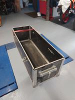 ATV Kiste mit Motorsägehalter