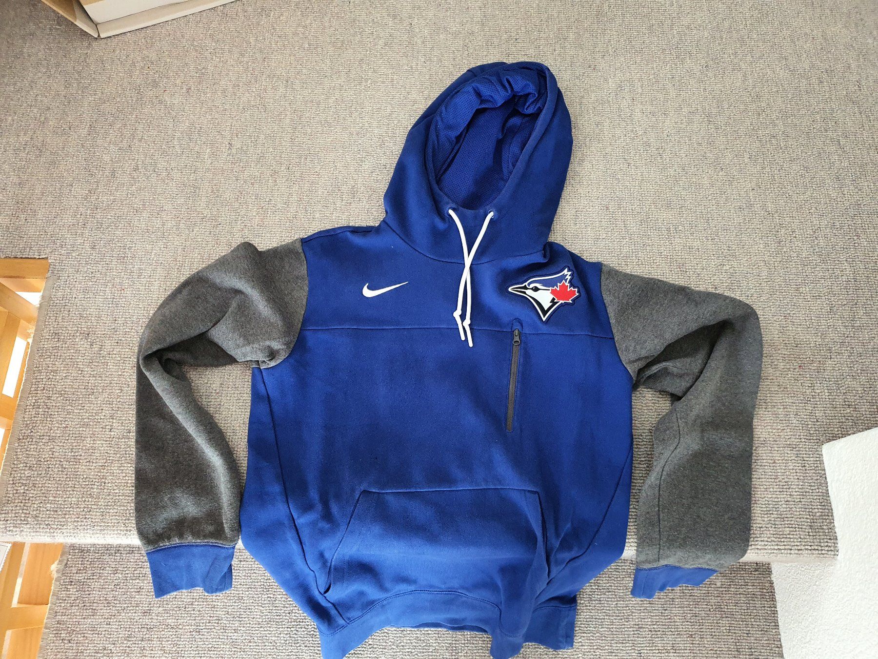 Maglioni & Felpe: Hoddie - Toronto Blue Jays – Usato da Schaan venduto da nekuwi