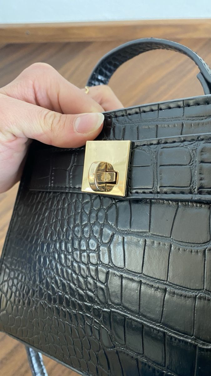 Mango Borse da donna: Schwarze Tasche von Mango – Usato da Buchs SG venduto da leo_7hcw 3