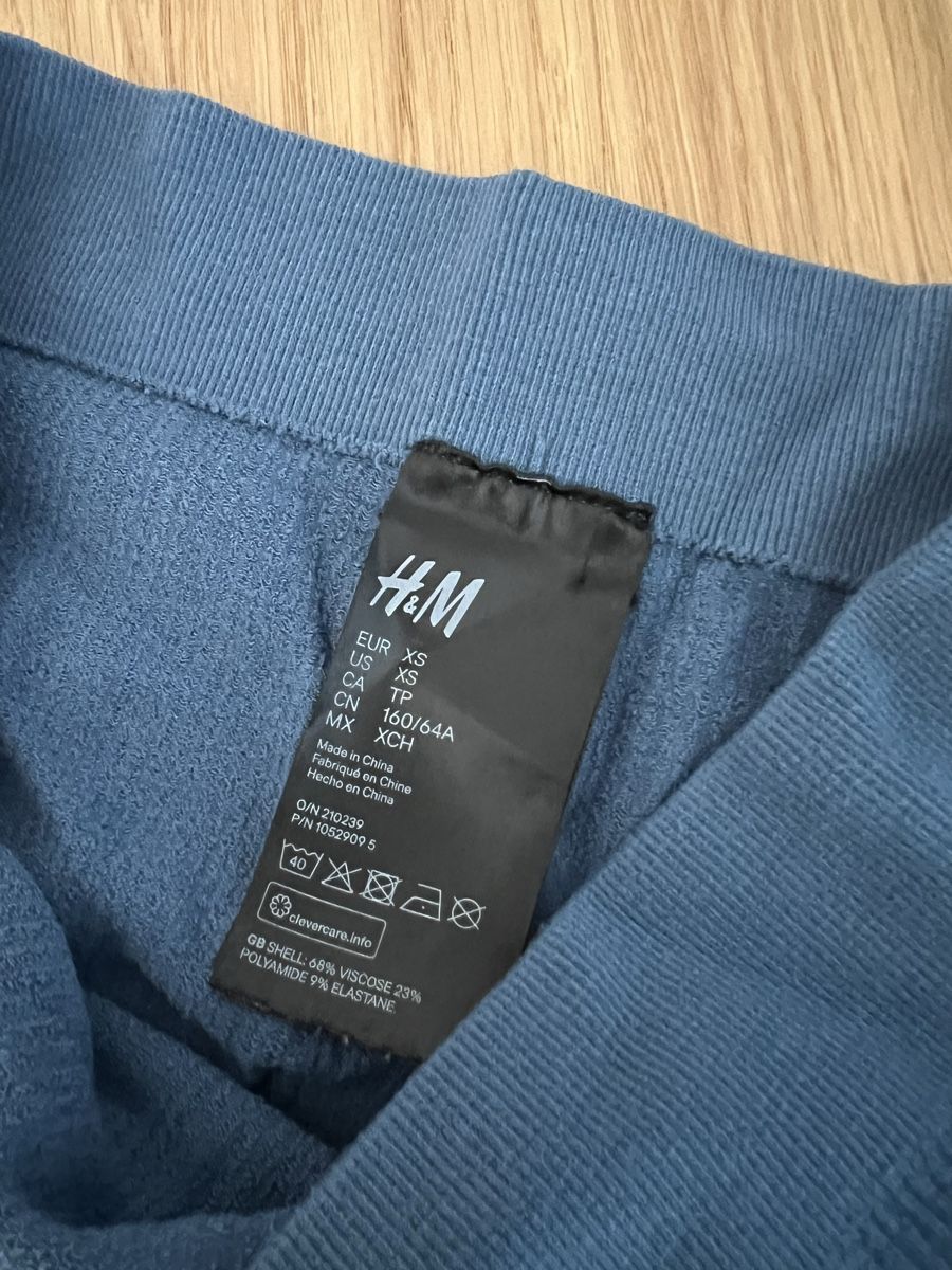 H&M Leggings: H&M Leggings petrol Grösse XS/S  – Usato da Luzern venduto da maisonnoir 2