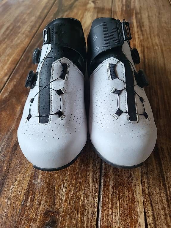 Scarpe da uomo: Fizik Rennradschuh Vento 45 – Usato da Dotzigen venduto da Manuel028