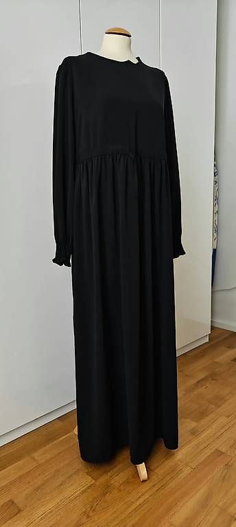 Vestiti: Kleid/Abaya schwarz – Usato da Basel venduto da ukhtyy