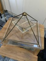 Deko Pyramide Metall Acrylglas, guter gebrauchter Zustand