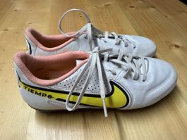 Nike Tiempo Fussballschuhe, Gr. 40!