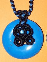 Makramee Kette mit Pi Stein