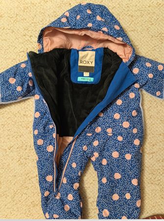 Roxy Schneeanzug blau gepunktet Grösse 12M fast neu